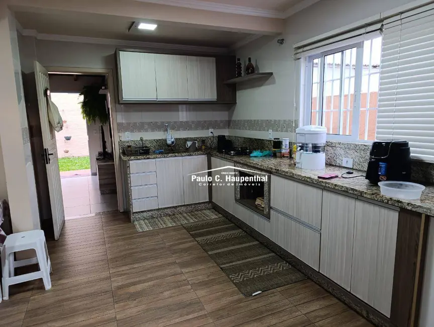 Foto 8 de Casa com 4 quartos à venda, 240m2 em Vila São José, Ararangua - SC