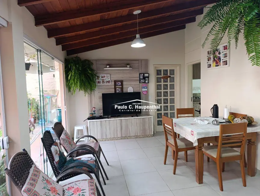 Foto 4 de Casa com 4 quartos à venda, 240m2 em Vila São José, Ararangua - SC