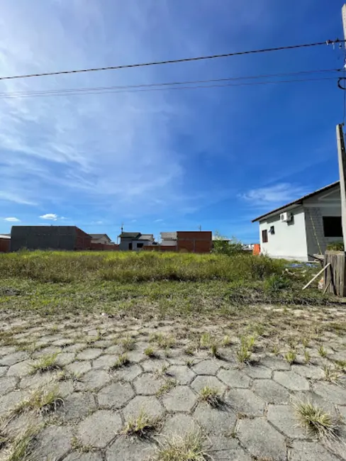 Foto 2 de Terreno / Lote à venda, 300m2 em Ararangua - SC
