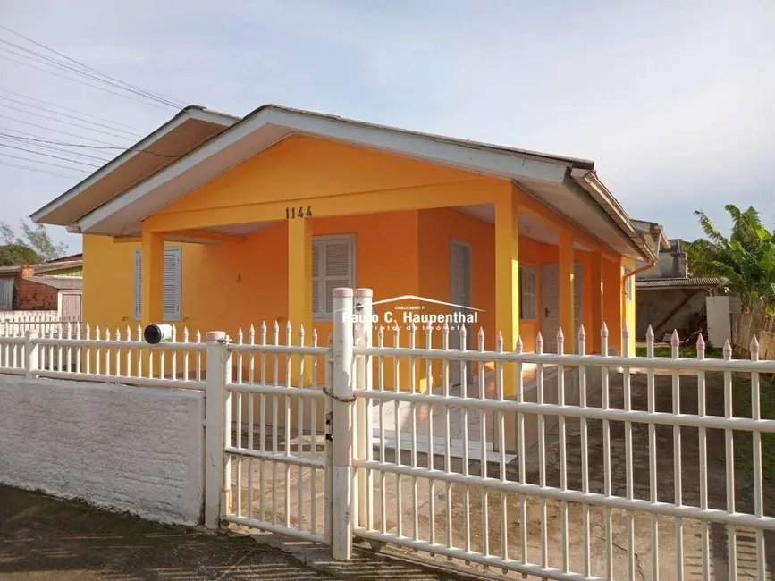 Foto 2 de Casa com 3 quartos à venda, 325m2 em Balneario Arroio Do Silva - SC