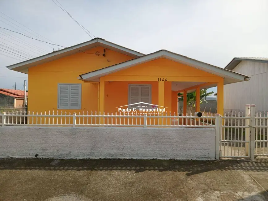 Foto 1 de Casa com 3 quartos à venda, 325m2 em Balneario Arroio Do Silva - SC