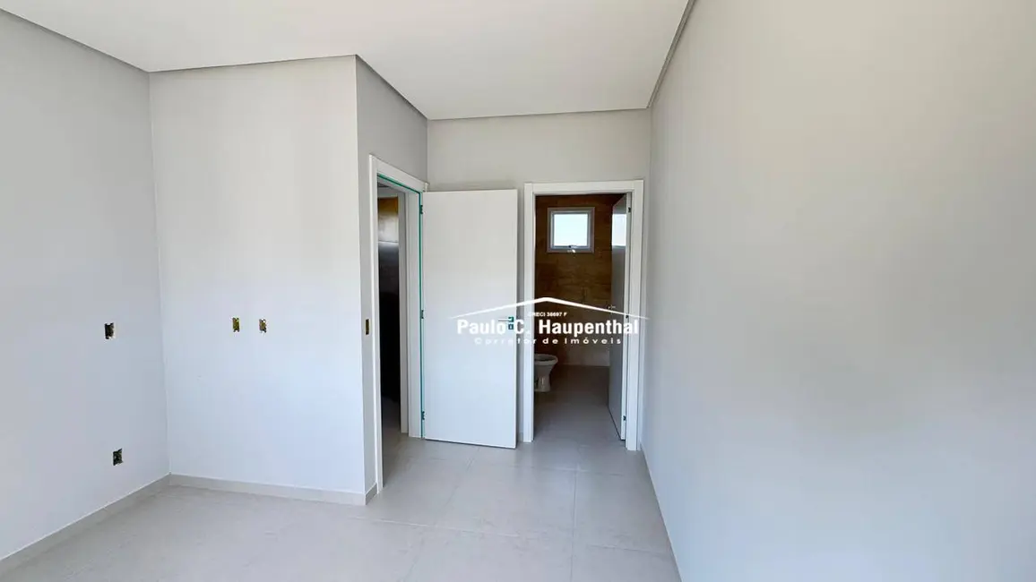 Foto 8 de Casa com 3 quartos à venda, 150m2 em  - SC