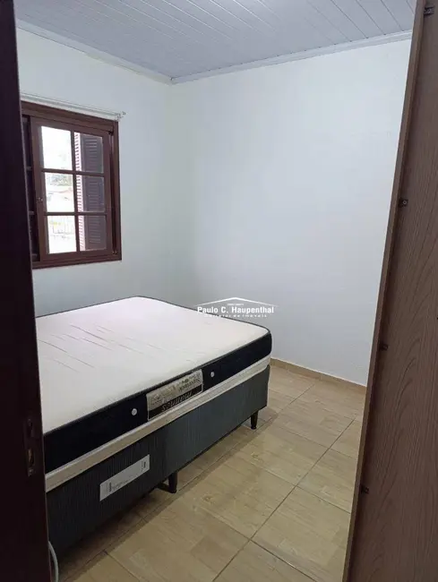 Casa com 3 quartos à venda e para alugar, 360m2 em Centro, Balneario Arroio Do Silva - SC - imagem 7 Foto 7 de Casa com 3 quartos à venda e para alugar, 360m2 em Centro, Balneario Arroio Do Silva - SC