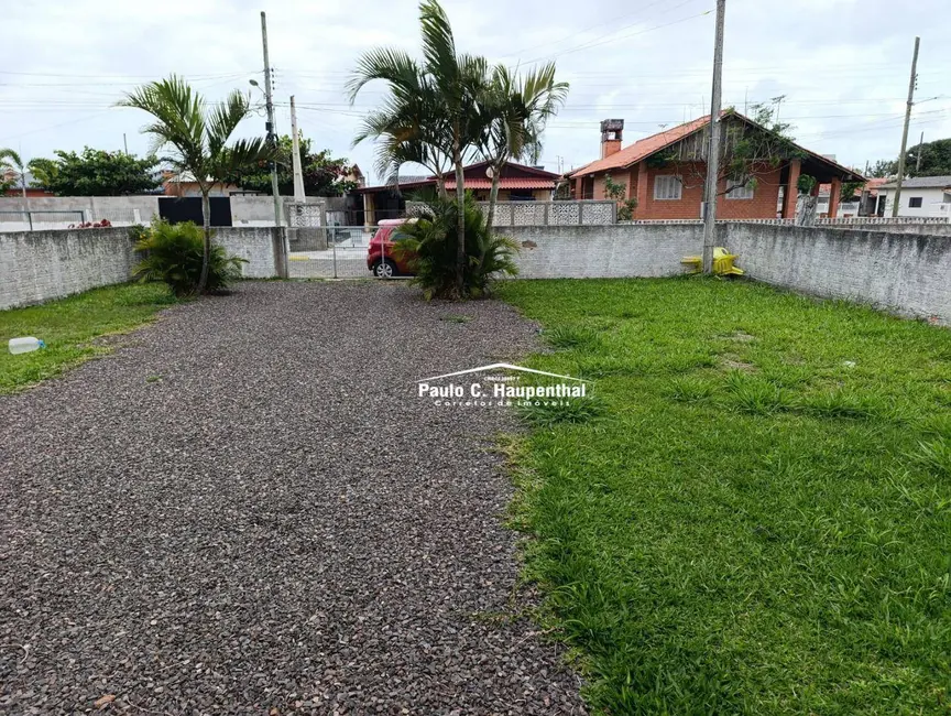 Casa com 3 quartos à venda e para alugar, 360m2 em Centro, Balneario Arroio Do Silva - SC - imagem 3 Foto 3 de Casa com 3 quartos à venda e para alugar, 360m2 em Centro, Balneario Arroio Do Silva - SC