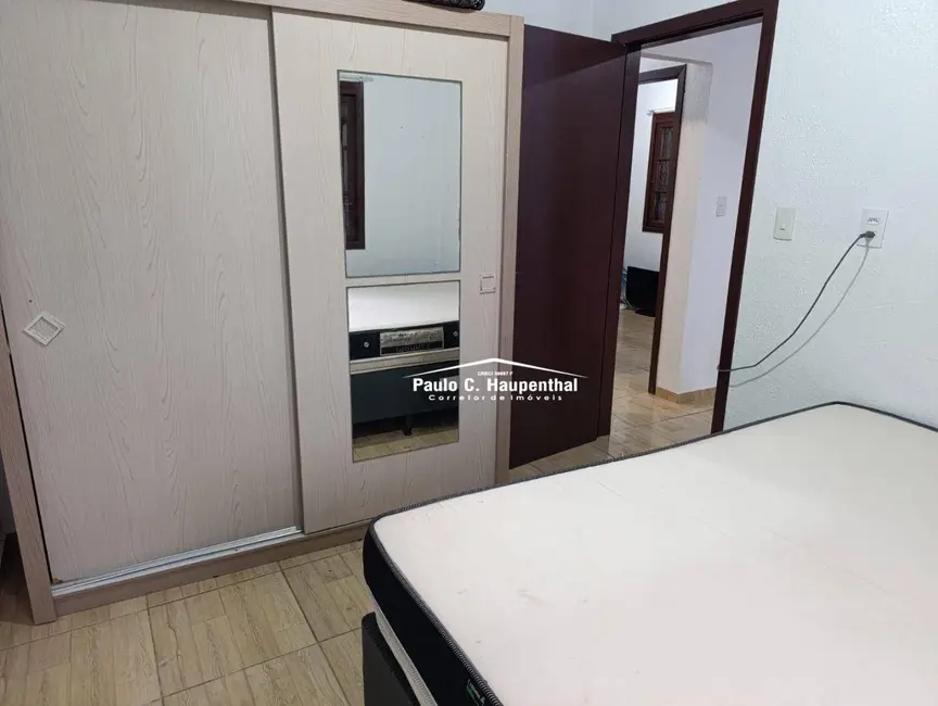 Casa com 3 quartos à venda e para alugar, 360m2 em Centro, Balneario Arroio Do Silva - SC - imagem 6 Foto 6 de Casa com 3 quartos à venda e para alugar, 360m2 em Centro, Balneario Arroio Do Silva - SC