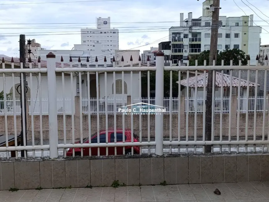 Foto 4 de Casa com 5 quartos à venda, 216m2 em Centro, Balneario Arroio Do Silva - SC