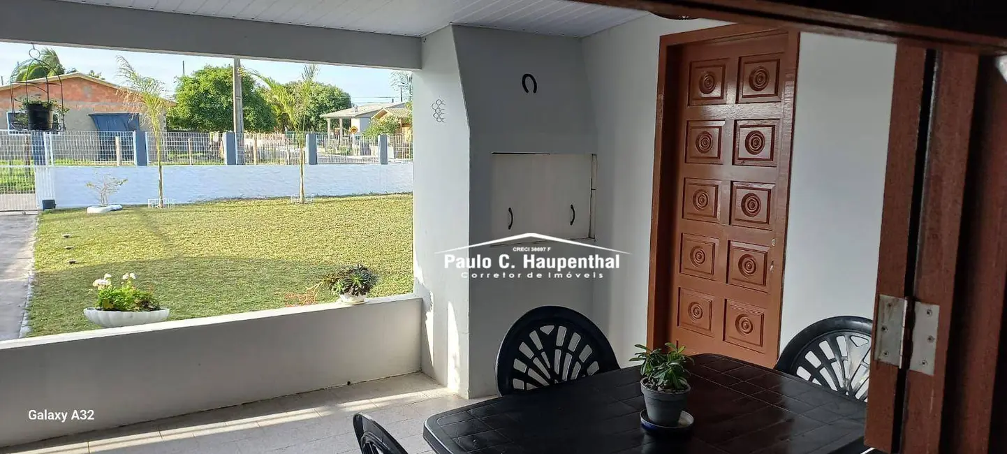 Foto 3 de Casa com 2 quartos à venda, 325m2 em Balneario Arroio Do Silva - SC