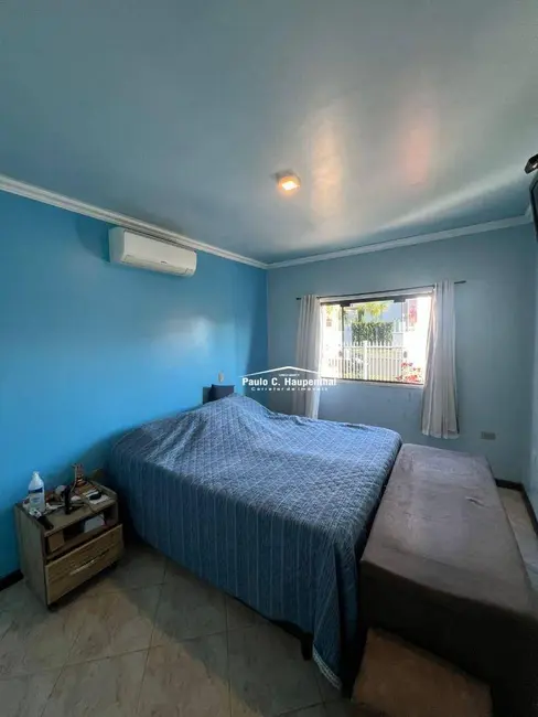 Casa com 3 quartos à venda, 336m2 em Urussanguinha, Ararangua - SC - imagem 2 Foto 2 de Casa com 3 quartos à venda, 336m2 em Urussanguinha, Ararangua - SC