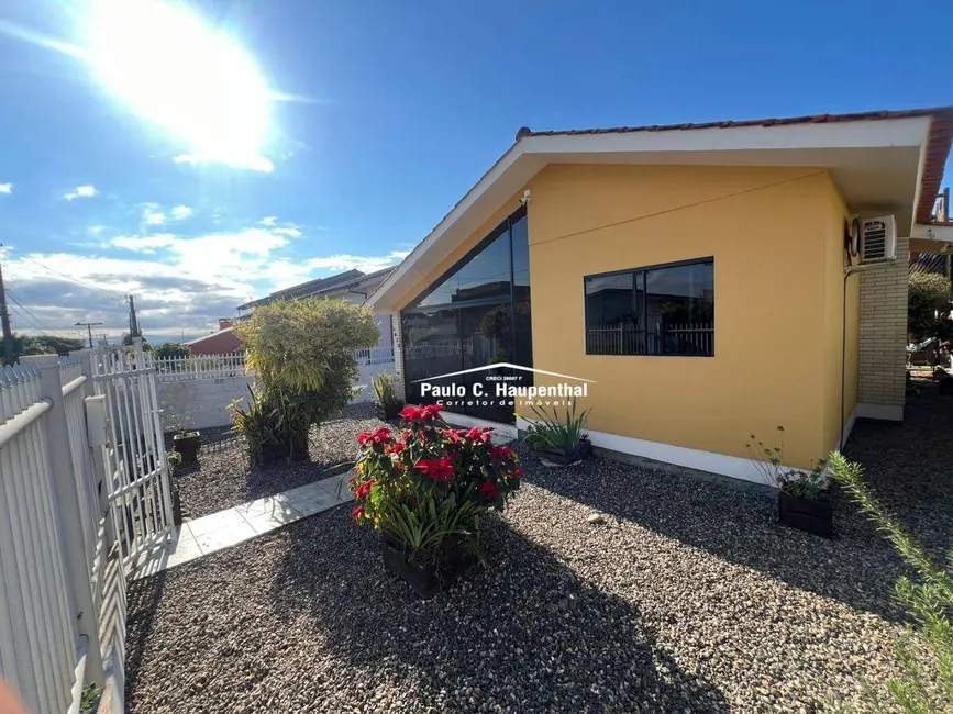 Casa com 3 quartos à venda, 336m2 em Urussanguinha, Ararangua - SC - imagem 1 Foto 1 de Casa com 3 quartos à venda, 336m2 em Urussanguinha, Ararangua - SC