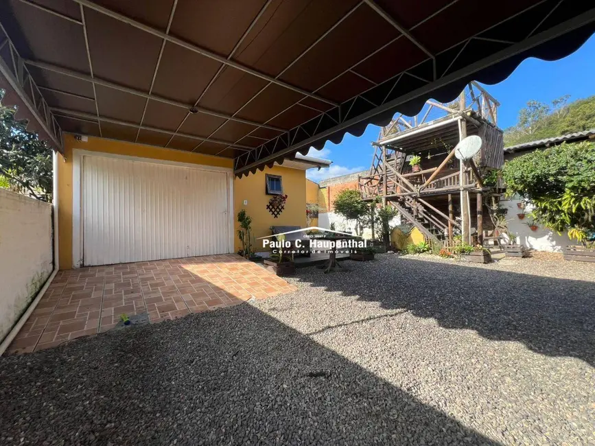 Casa com 3 quartos à venda, 336m2 em Urussanguinha, Ararangua - SC - imagem 7 Foto 7 de Casa com 3 quartos à venda, 336m2 em Urussanguinha, Ararangua - SC