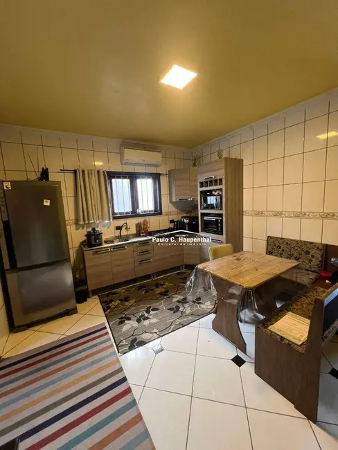 Casa com 3 quartos à venda, 336m2 em Urussanguinha, Ararangua - SC - imagem 9 Foto 9 de Casa com 3 quartos à venda, 336m2 em Urussanguinha, Ararangua - SC