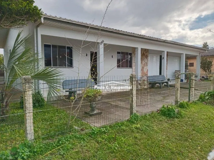 Foto 1 de Casa com 3 quartos à venda, 596m2 em Balneario Arroio Do Silva - SC