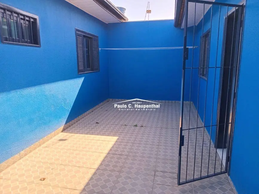 Casa com 4 quartos à venda, 300m2 em Balneario Arroio Do Silva - SC - imagem 5 Foto 5 de Casa com 4 quartos à venda, 300m2 em Balneario Arroio Do Silva - SC