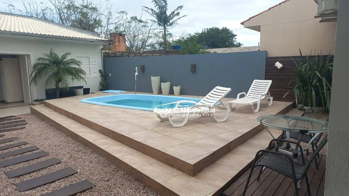 Foto 4 de Casa com 4 quartos à venda, 360m2 em Centro, Balneario Arroio Do Silva - SC