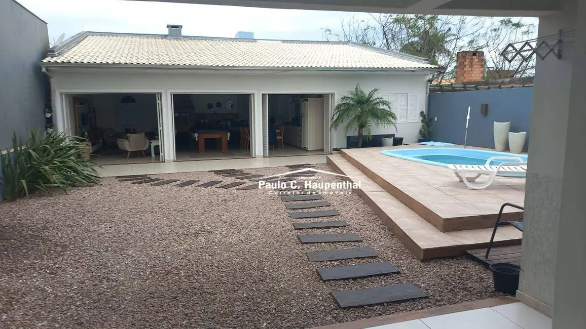 Foto 3 de Casa com 4 quartos à venda, 360m2 em Centro, Balneario Arroio Do Silva - SC