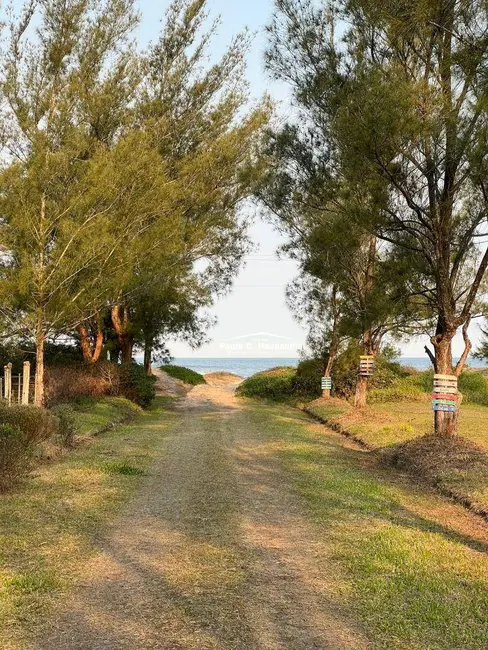 Foto 3 de Terreno / Lote à venda, 324m2 em Balneario Arroio Do Silva - SC