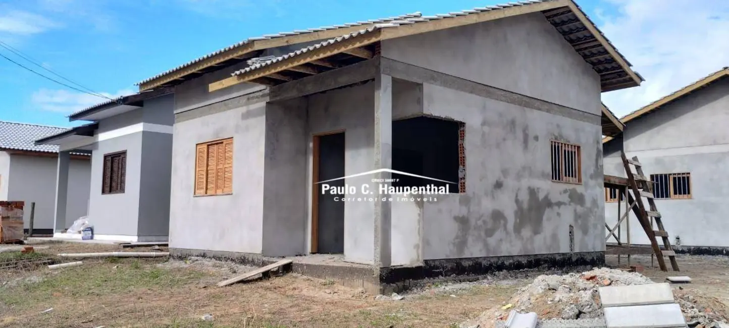 Foto 1 de Casa com 2 quartos à venda, 108m2 em Lagoão, Ararangua - SC