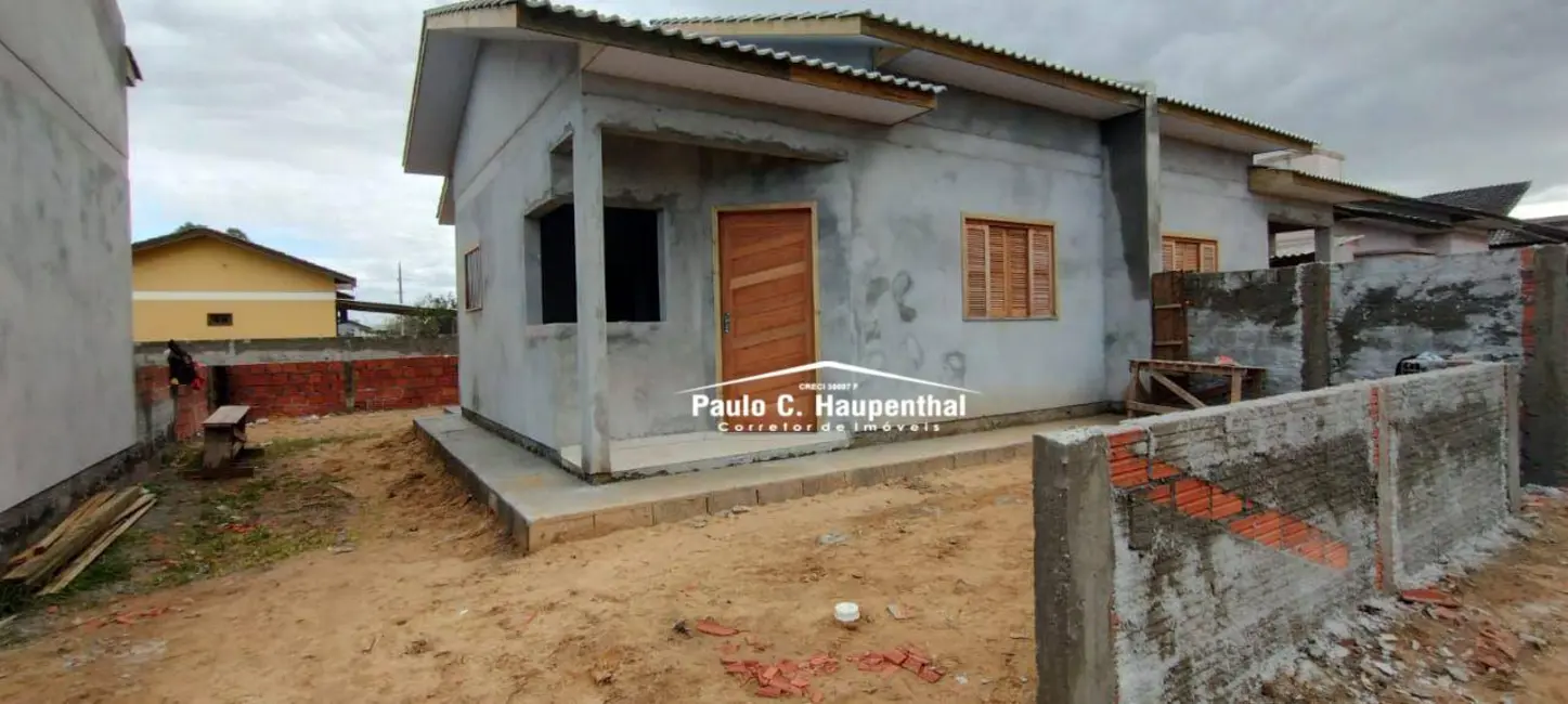 Foto 1 de Casa com 2 quartos à venda, 108m2 em Polícia Rodoviária, Ararangua - SC