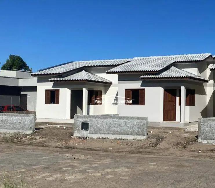 Foto 1 de Casa com 2 quartos à venda, 100m2 em Ararangua - SC