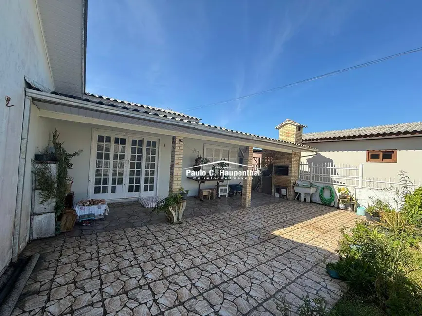 Foto 3 de Casa com 2 quartos à venda, 300m2 em Balneario Arroio Do Silva - SC
