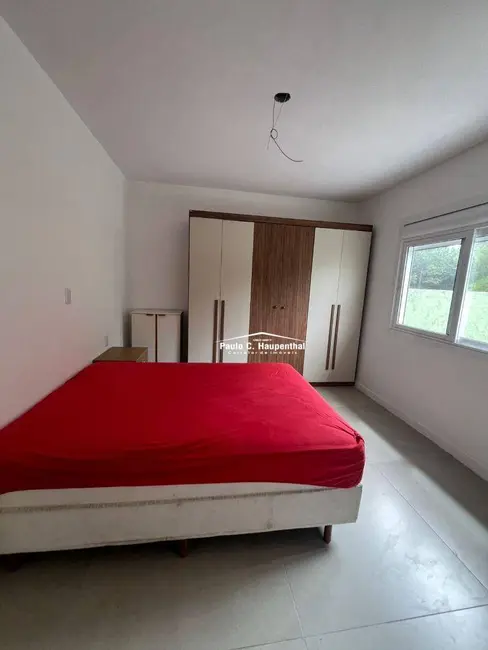 Casa com 2 quartos à venda, 180m2 em Balneario Arroio Do Silva - SC - imagem 5 Foto 5 de Casa com 2 quartos à venda, 180m2 em Balneario Arroio Do Silva - SC