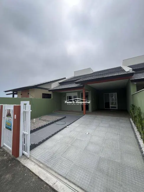 Casa com 2 quartos à venda, 180m2 em Balneario Arroio Do Silva - SC - imagem 1 Foto 1 de Casa com 2 quartos à venda, 180m2 em Balneario Arroio Do Silva - SC