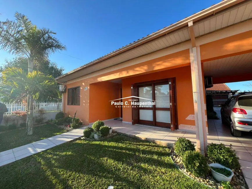 Foto 2 de Casa com 3 quartos à venda, 360m2 em Centro, Balneario Arroio Do Silva - SC