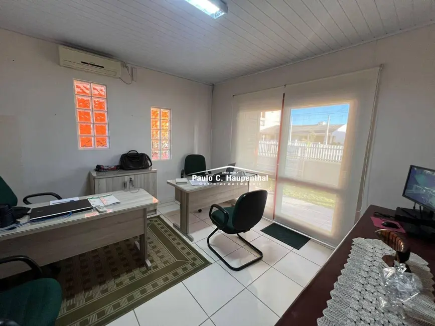 Foto 6 de Casa com 3 quartos à venda, 360m2 em Centro, Balneario Arroio Do Silva - SC
