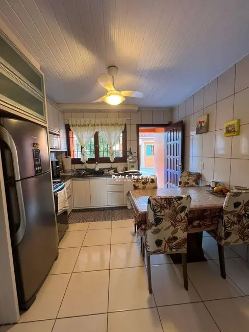 Foto 8 de Casa com 3 quartos à venda, 360m2 em Centro, Balneario Arroio Do Silva - SC