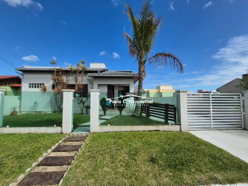 Foto 1 de Casa com 2 quartos à venda, 300m2 em Balneario Arroio Do Silva - SC