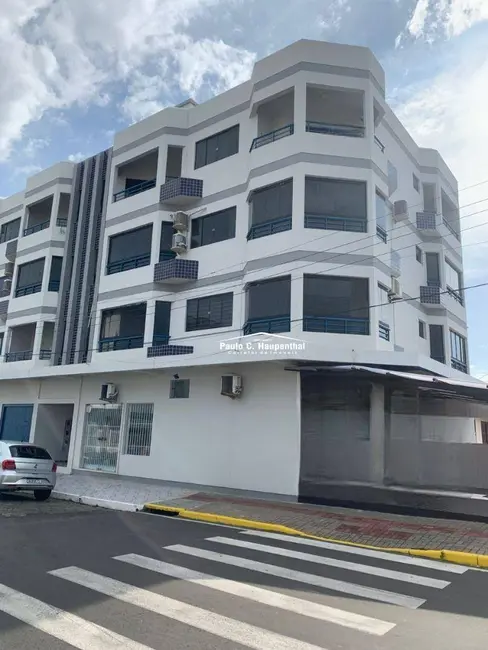 Foto 1 de Apartamento com 3 quartos para alugar, 110m2 em Centro, Balneario Arroio Do Silva - SC