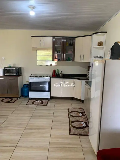 Foto 6 de Casa com 2 quartos para alugar, 330m2 em Balneario Arroio Do Silva - SC