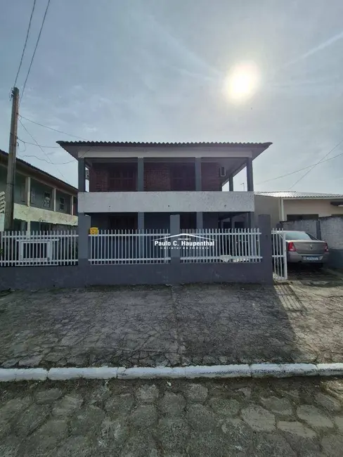 Foto 1 de Casa com 3 quartos para alugar, 390m2 em Balneario Arroio Do Silva - SC