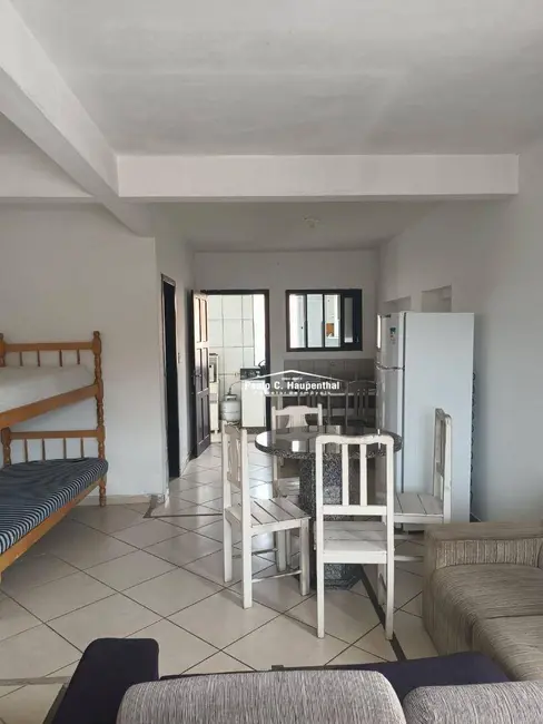 Foto 4 de Apartamento com 2 quartos para alugar, 70m2 em Balneario Arroio Do Silva - SC