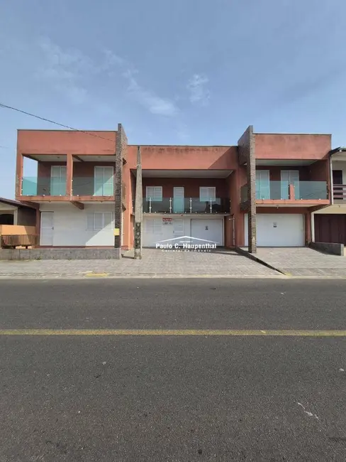 Foto 2 de Apartamento com 2 quartos para alugar, 70m2 em Balneario Arroio Do Silva - SC