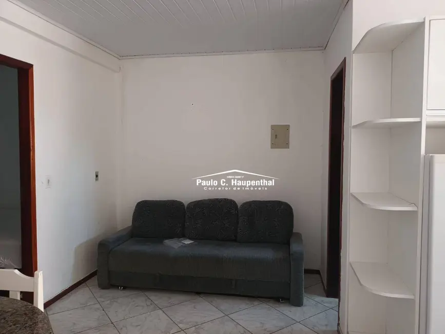 Foto 3 de Apartamento com 2 quartos para alugar, 60m2 em Balneario Arroio Do Silva - SC