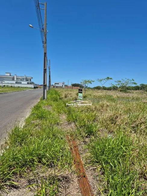 Foto 2 de Terreno / Lote à venda, 324m2 em Ararangua - SC