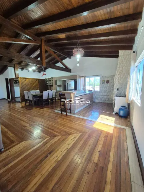 Foto 6 de Apartamento com 3 quartos para alugar, 230m2 em Balneario Arroio Do Silva - SC