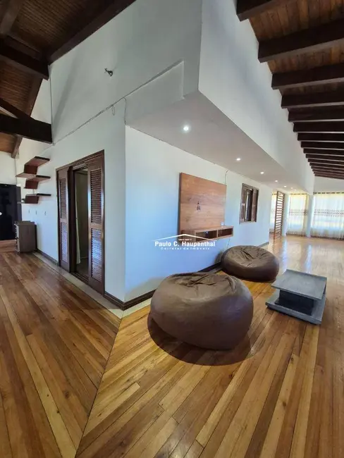 Foto 8 de Apartamento com 3 quartos para alugar, 230m2 em Balneario Arroio Do Silva - SC