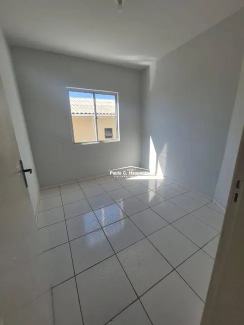 Foto 5 de Apartamento com 2 quartos para alugar, 60m2 em Jardim das Avenidas, Ararangua - SC