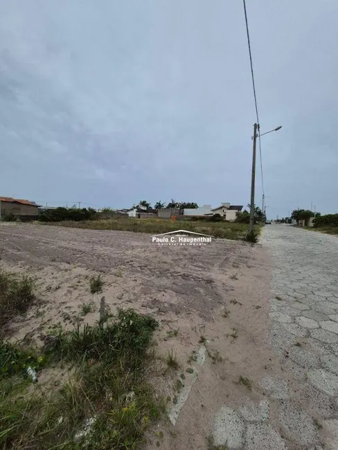 Foto 1 de Terreno / Lote à venda, 324m2 em Balneario Arroio Do Silva - SC