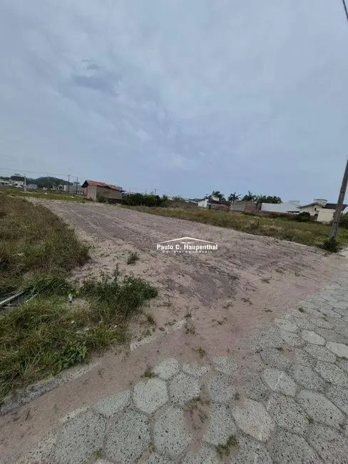 Foto 3 de Terreno / Lote à venda, 324m2 em Balneario Arroio Do Silva - SC
