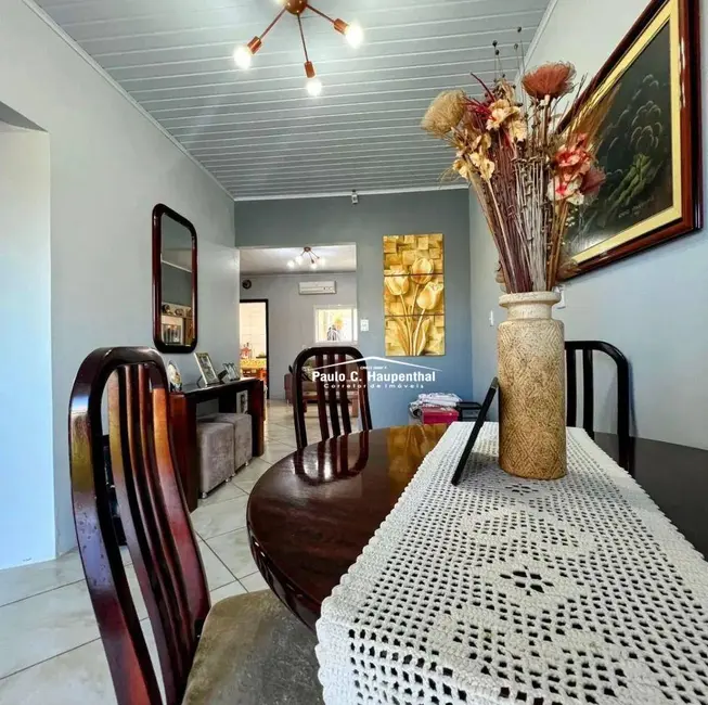 Foto 2 de Casa com 3 quartos à venda, 222m2 em Centro, Balneario Arroio Do Silva - SC