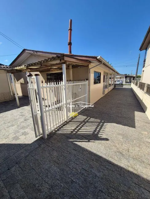 Foto 4 de Casa com 4 quartos para alugar, 300m2 em Balneario Arroio Do Silva - SC