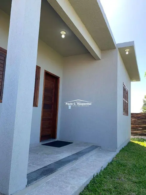 Foto 6 de Casa com 3 quartos para alugar, 300m2 em Balneario Arroio Do Silva - SC