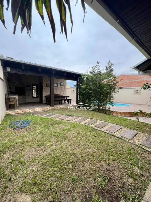Foto 2 de Casa com 2 quartos à venda, 300m2 em Balneario Arroio Do Silva - SC