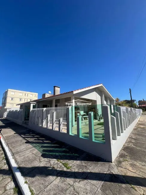Foto 1 de Casa com 5 quartos à venda, 360m2 em Balneario Arroio Do Silva - SC