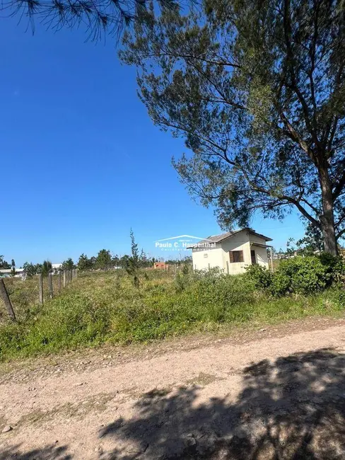 Foto 1 de Terreno / Lote à venda, 300m2 em Balneario Arroio Do Silva - SC