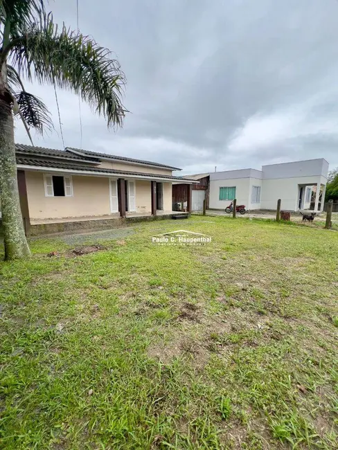 Casa com 2 quartos à venda, 300m2 em Balneario Arroio Do Silva - SC - imagem 1 Foto 1 de Casa com 2 quartos à venda, 300m2 em Balneario Arroio Do Silva - SC
