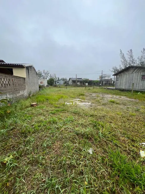 Foto 3 de Terreno / Lote à venda, 300m2 em Balneario Arroio Do Silva - SC